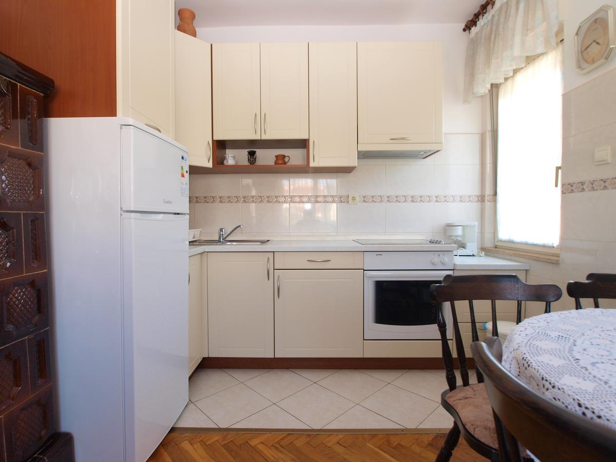 Apartments Valter 613 Пула Екстериор снимка